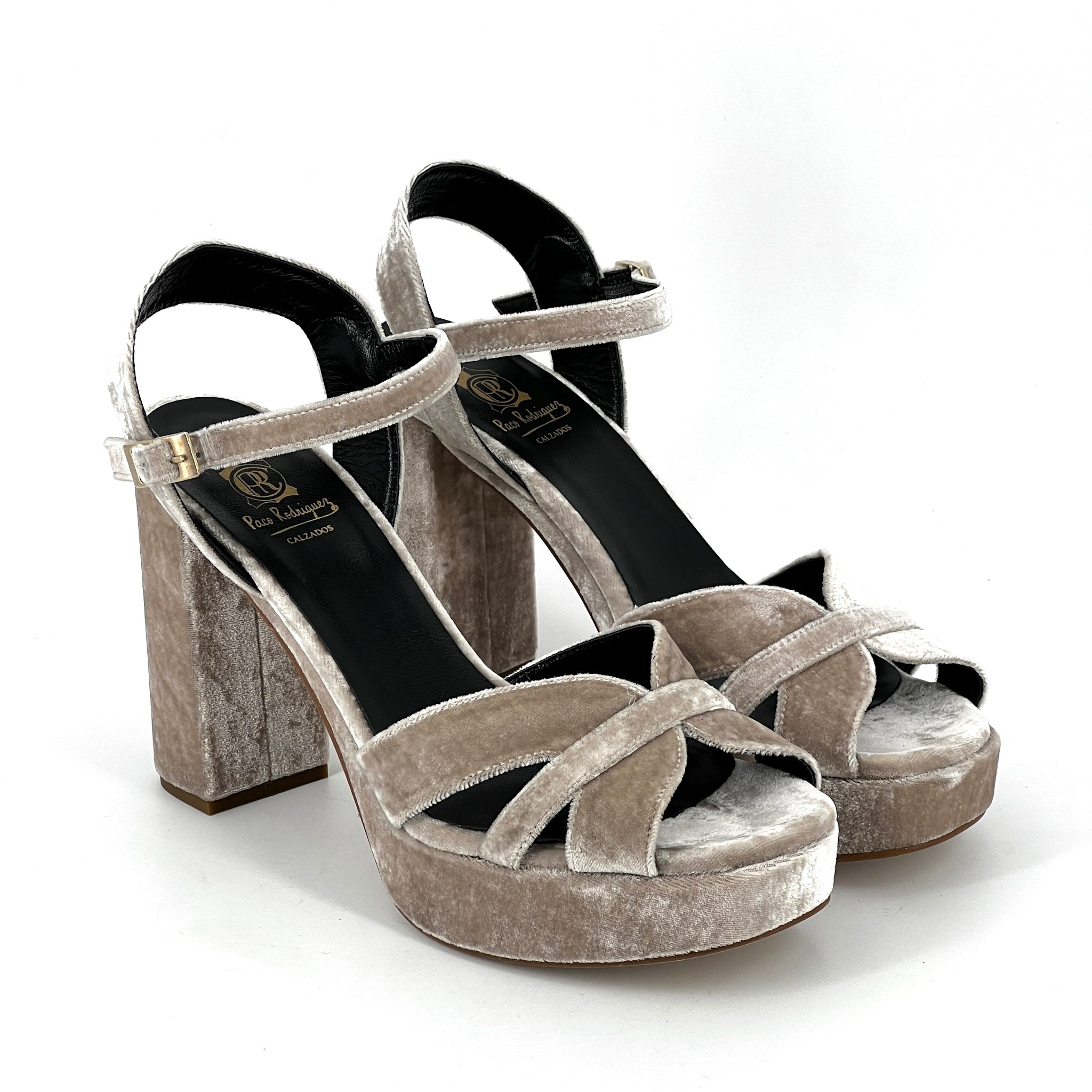 TAUPE
