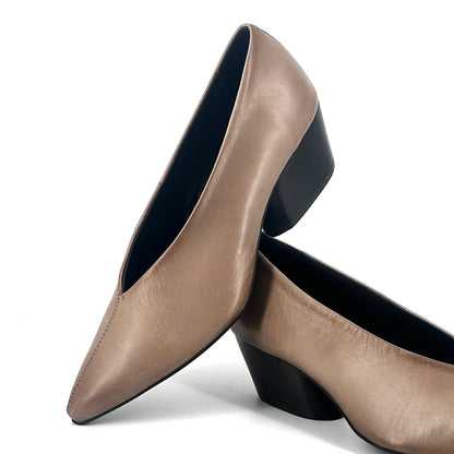 TAUPE