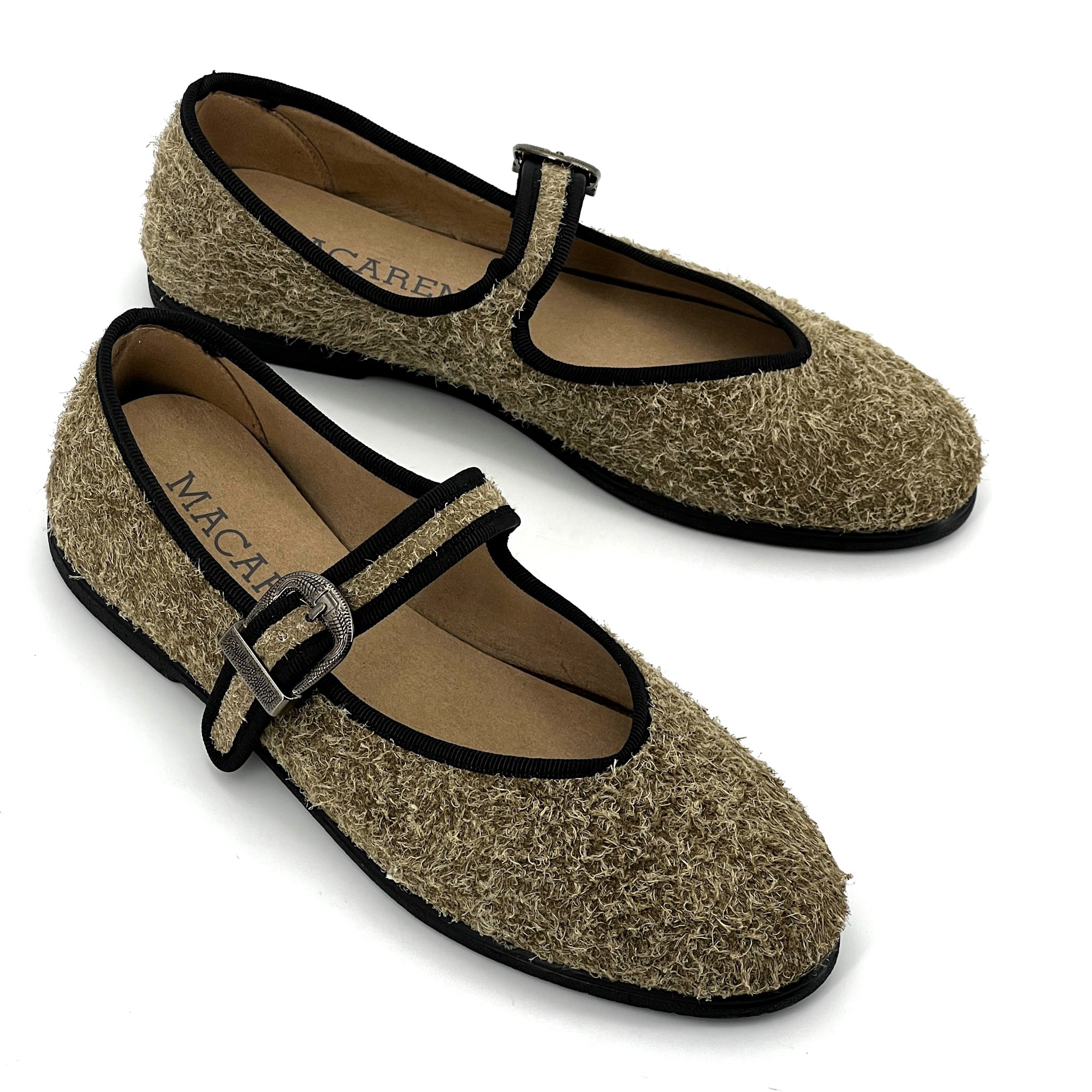 TAUPE