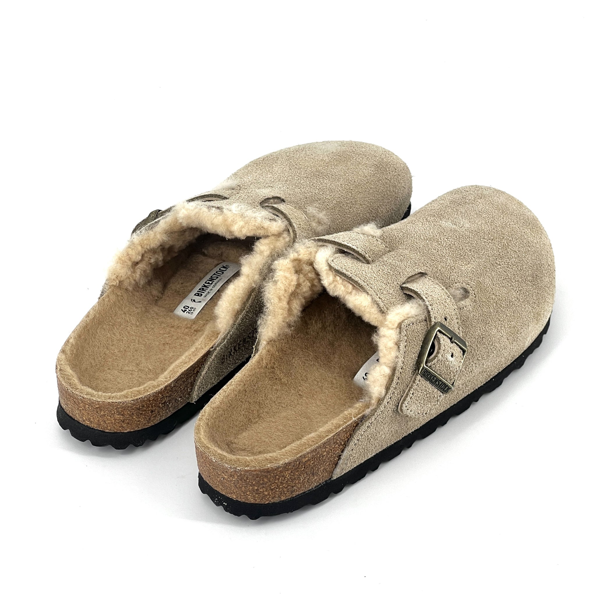 TAUPE
