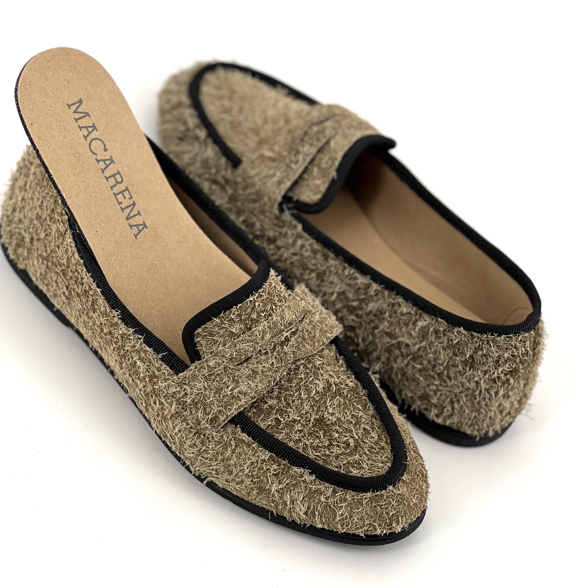 TAUPE